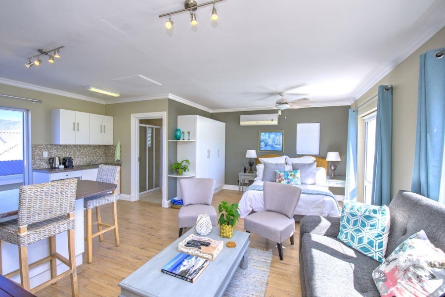 To Let 4 Bedroom Property for Rent in Thesen Islands Western Cape